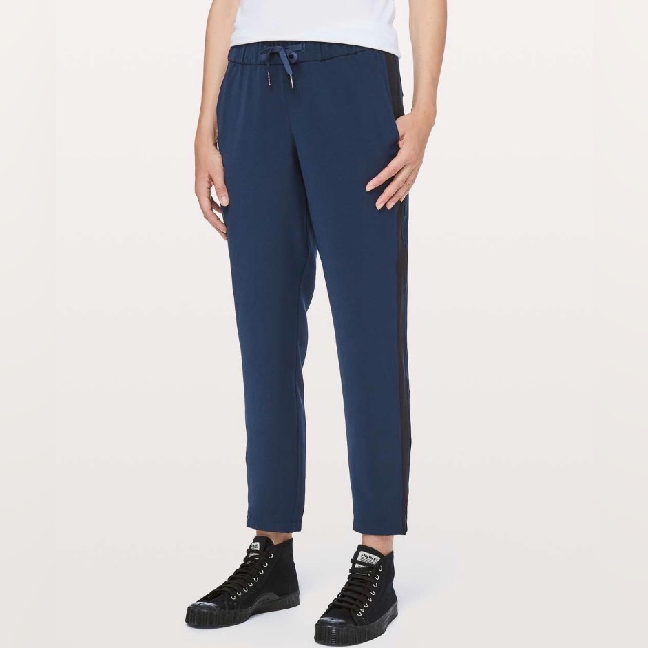 Lululemon On The Fly Pant Woven Track Stripe True Navy / Black Size 8
